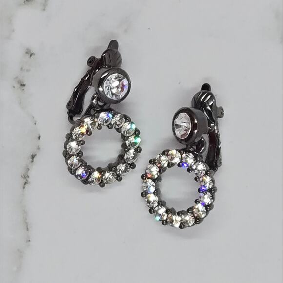 NWT Trifari Black & Clear Gem Circle Clip-On Earrings - Picture 2 of 10